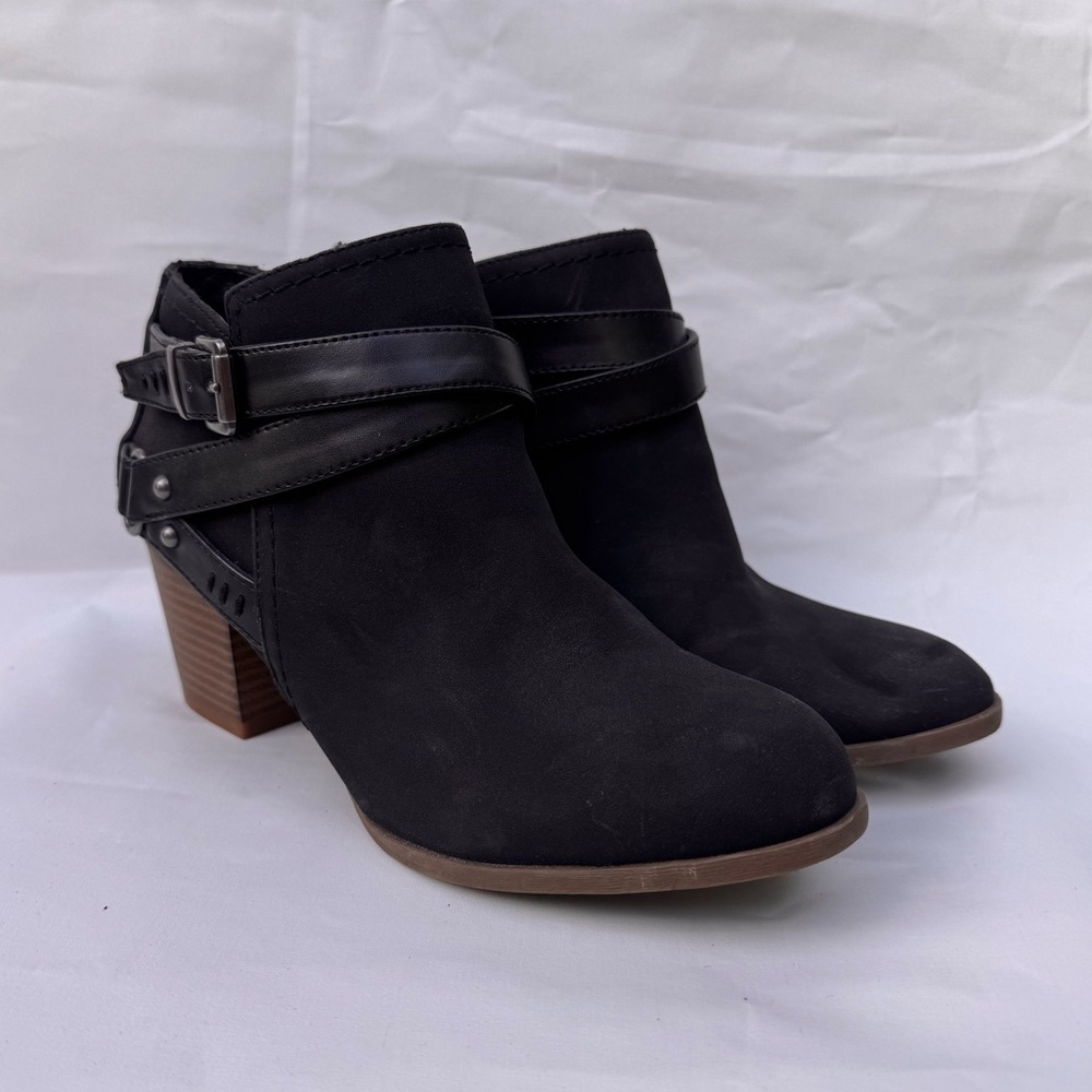 Indigo road // black sigrid buckled heeled ankle booties size 8